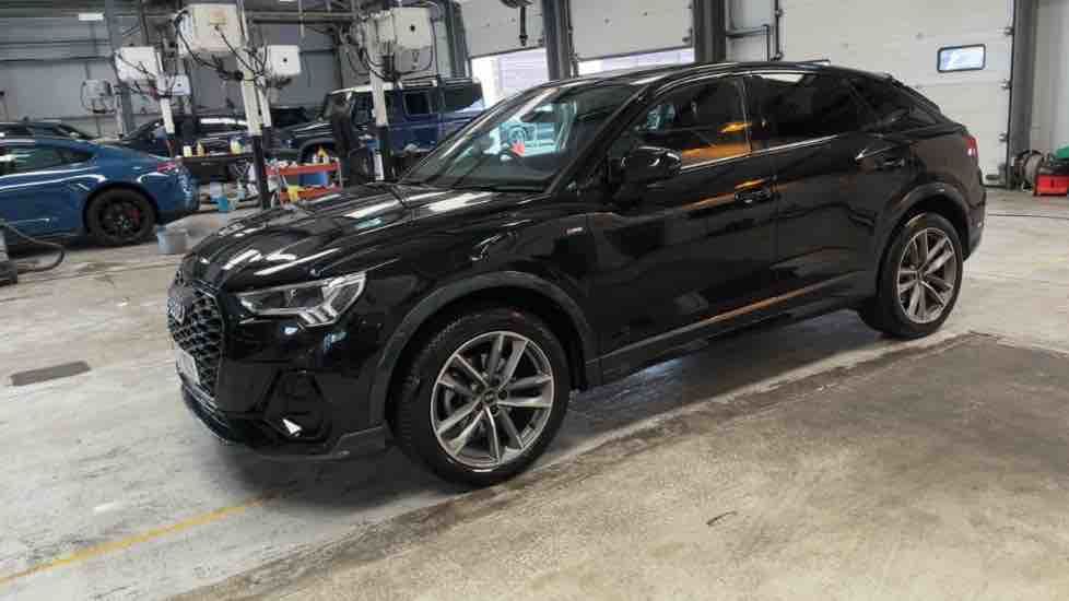 More views of Audi Q3