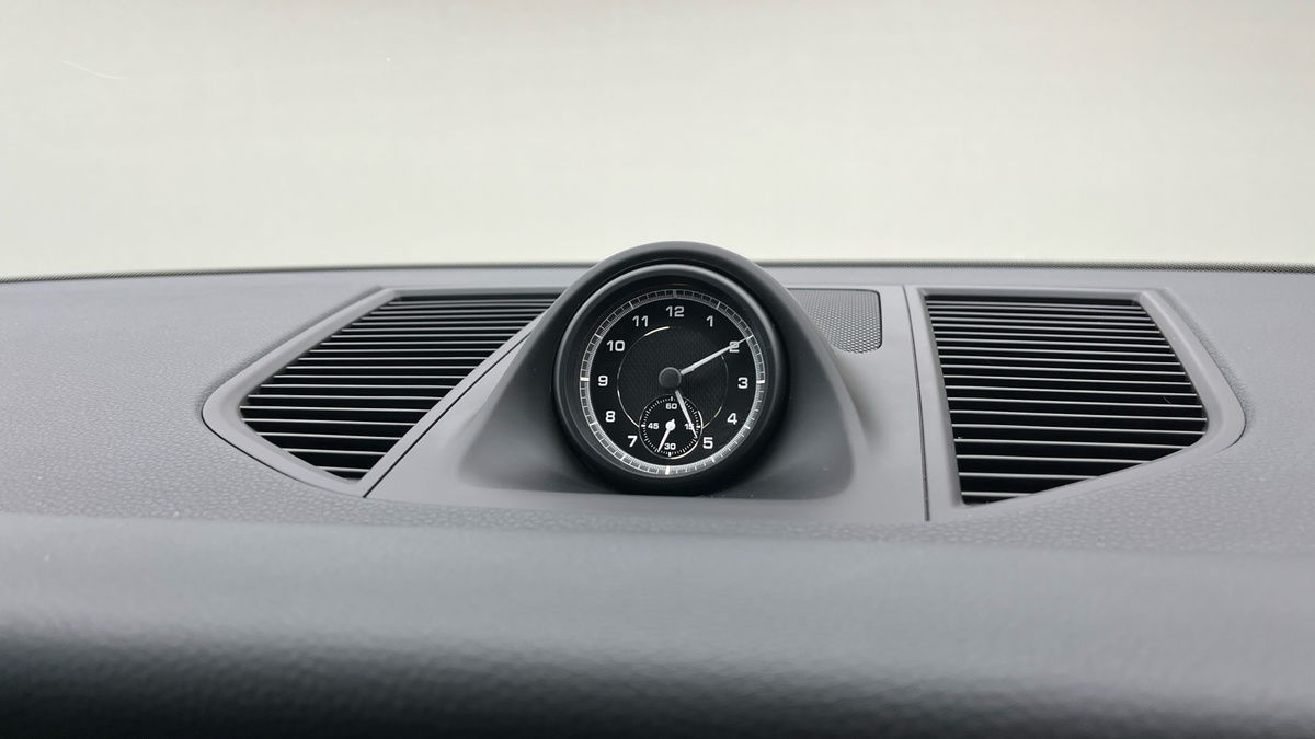 Porsche Macan Image 25