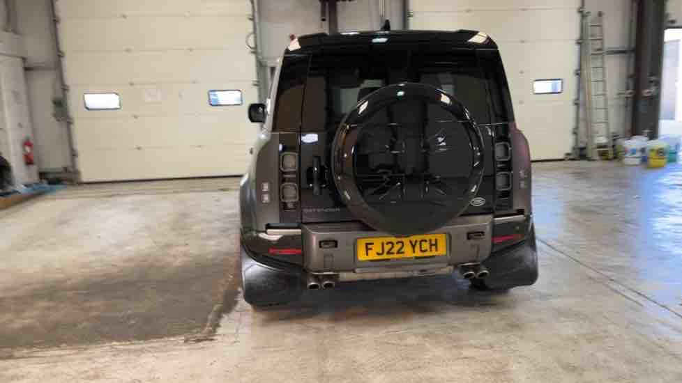 More views of Land Rover Defender 110