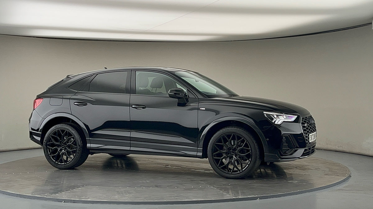 More views of Audi Q3