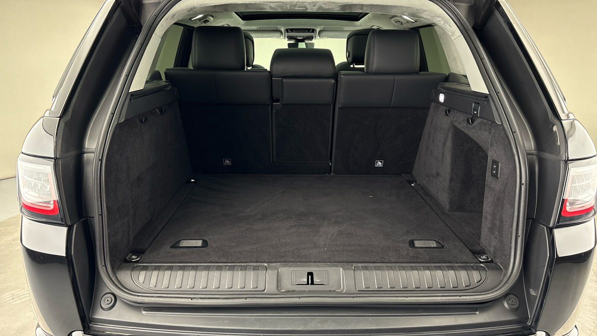 Land Rover Range Rover Sport Image 11