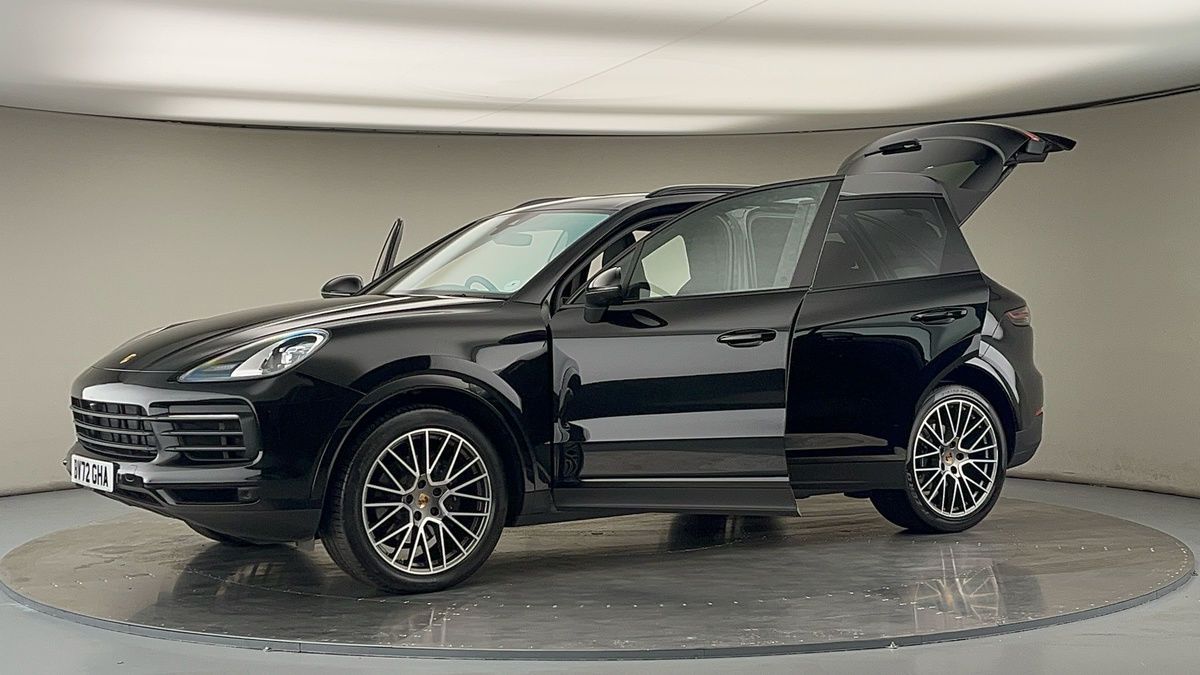 More views of Porsche Cayenne