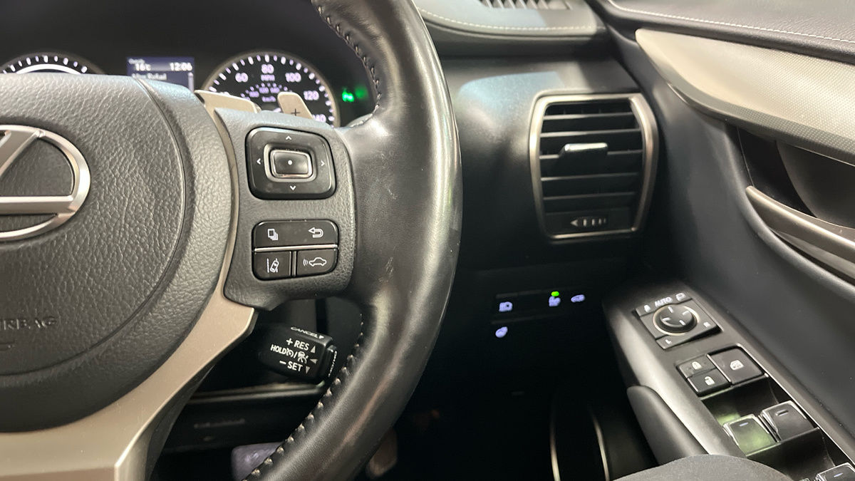 Lexus NX Image 14
