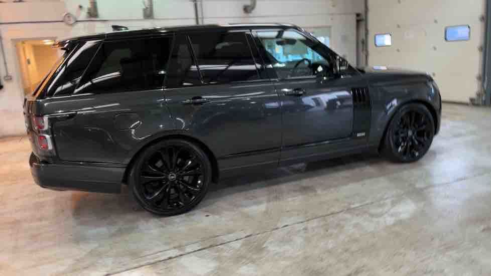 More views of Land Rover Range Rover