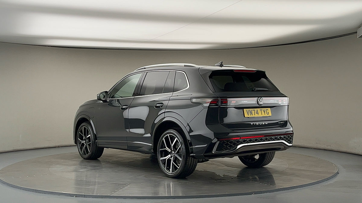 Volkswagen Tiguan Image 2