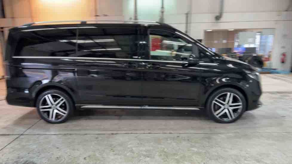 More views of Mercedes-Benz V Class