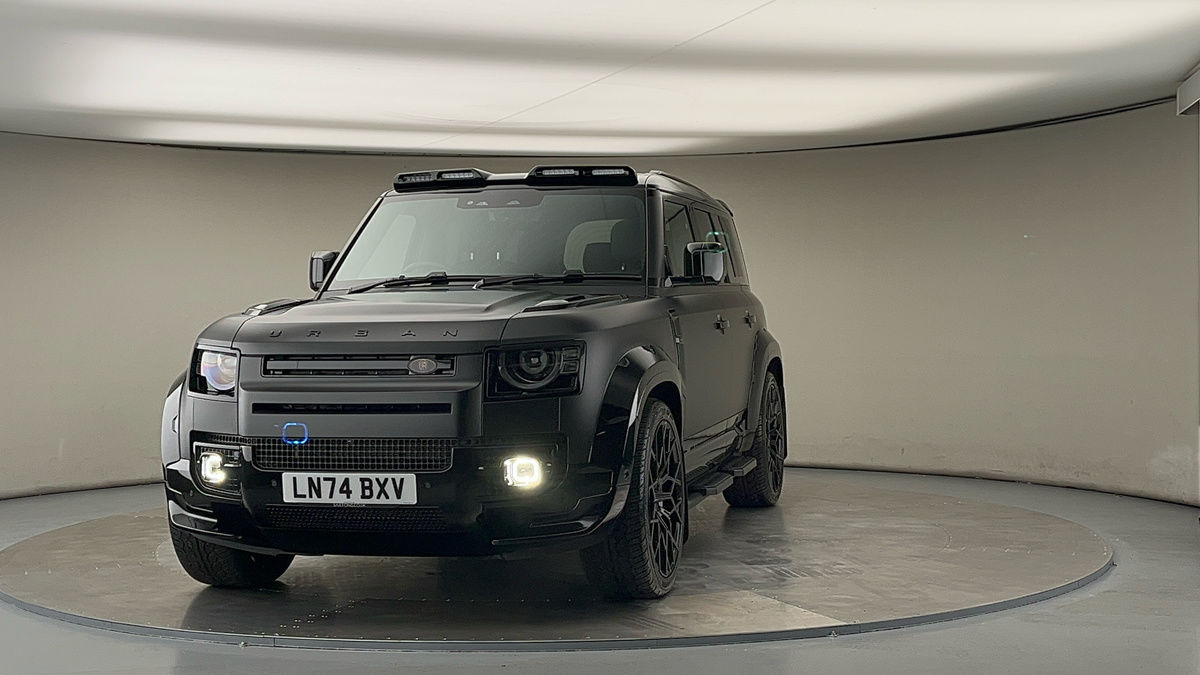 More views of Land Rover Defender 110
