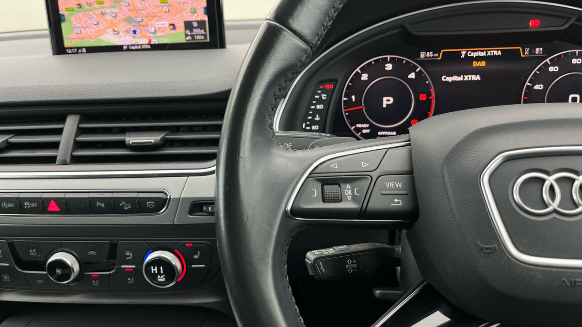 Audi Q7 Image 13