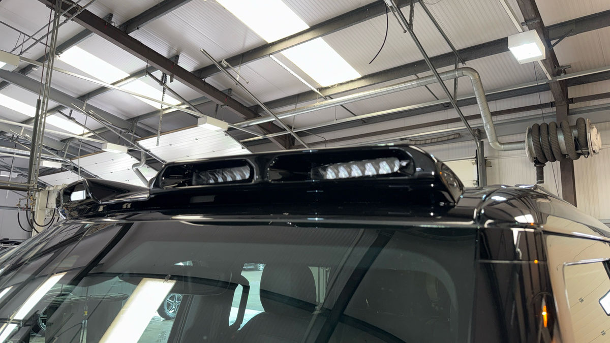 Land Rover Defender 110 Urban Image 44