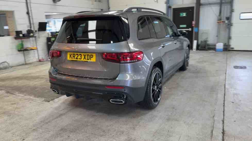More views of Mercedes-Benz GLB