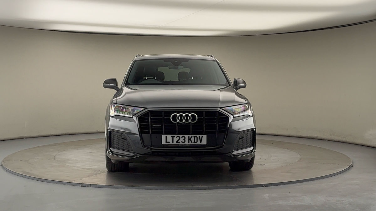 More views of Audi Q7