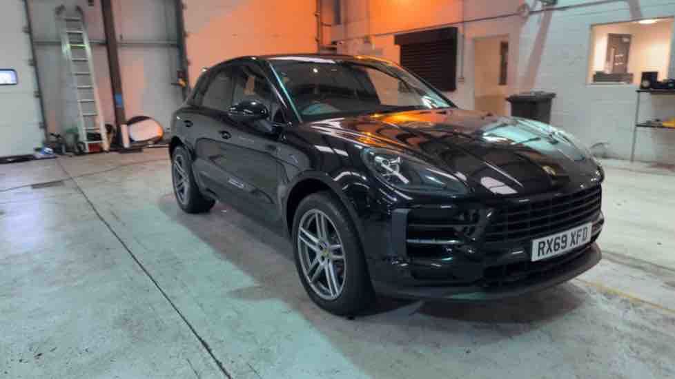 More views of Porsche Macan