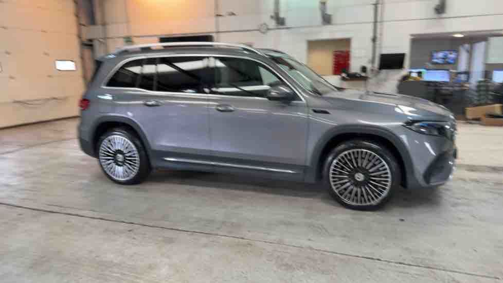 More views of Mercedes-Benz EQB