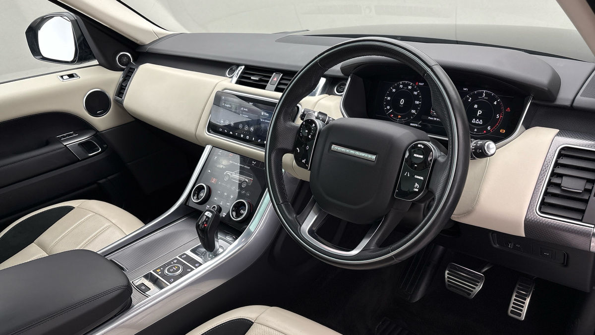 Land Rover Range Rover Sport Image 9