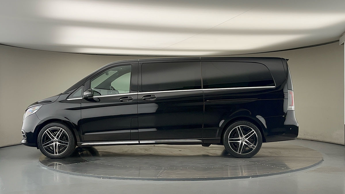 Mercedes-Benz V Class Image 15
