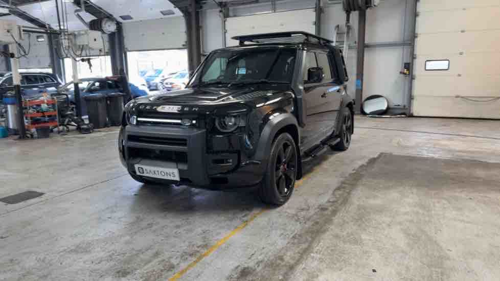 More views of Land Rover Defender 110