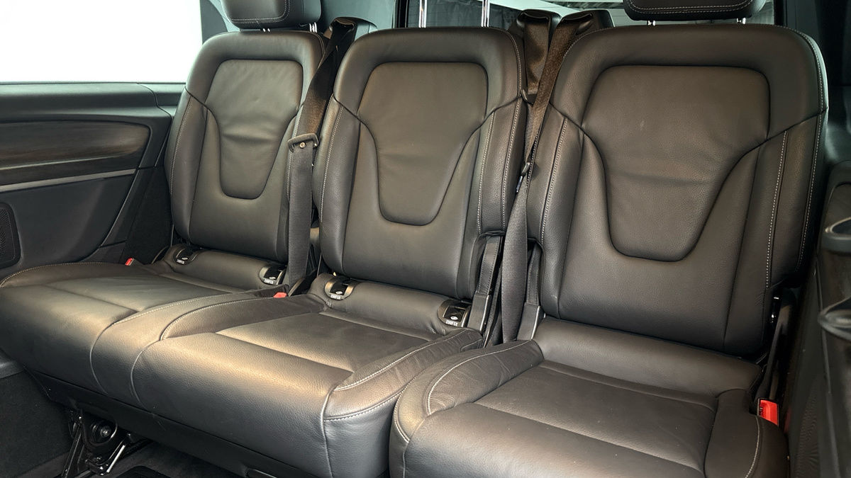 Mercedes-Benz V Class Image 8