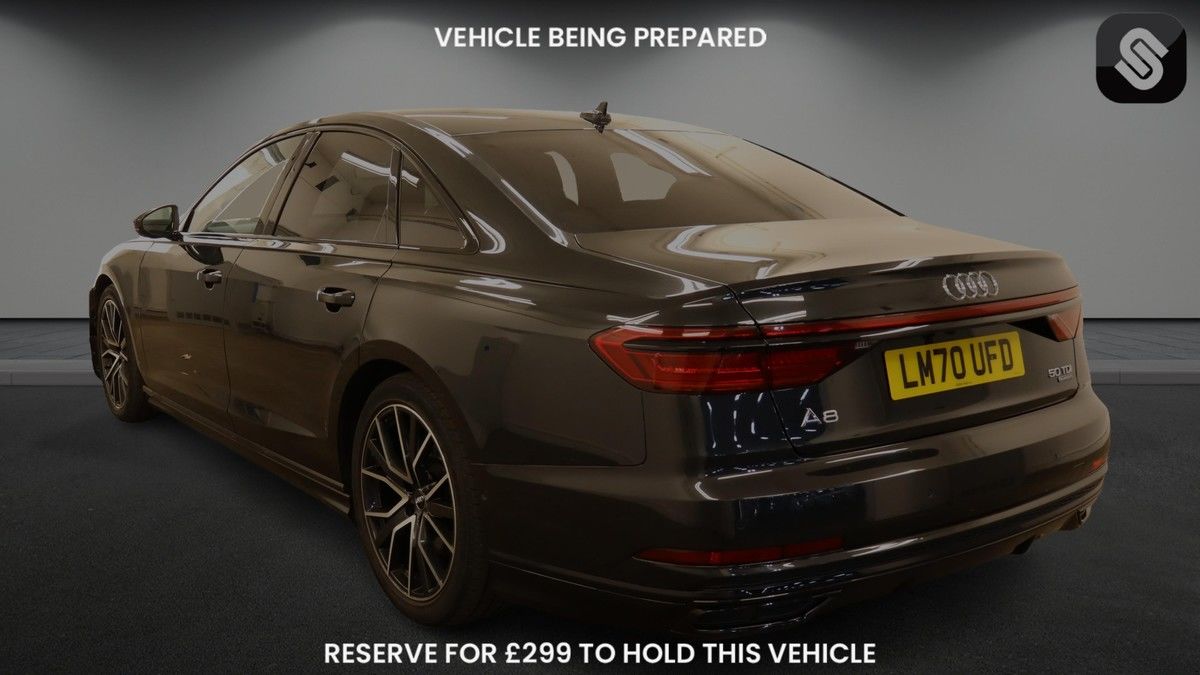 Audi A8 Image 6
