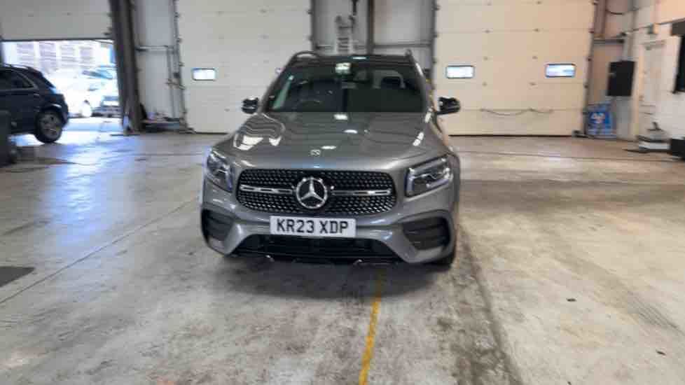More views of Mercedes-Benz GLB