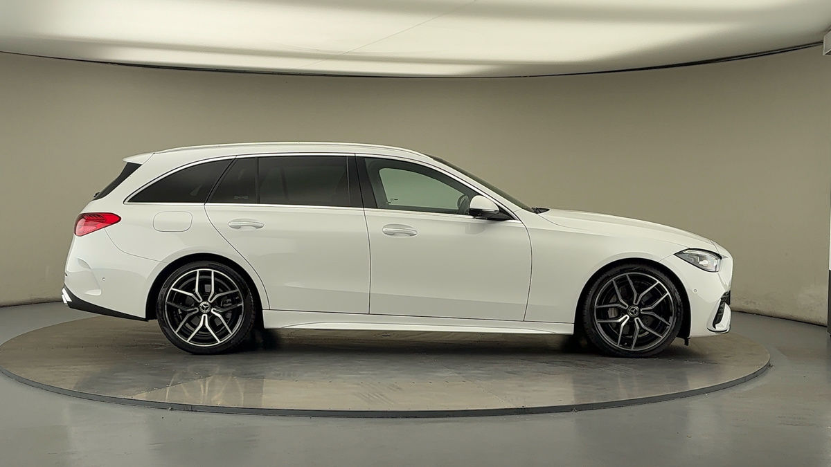 Mercedes-Benz C Class Image 16