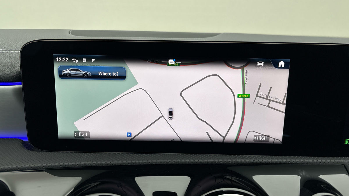 Mercedes-Benz CLA Image 17