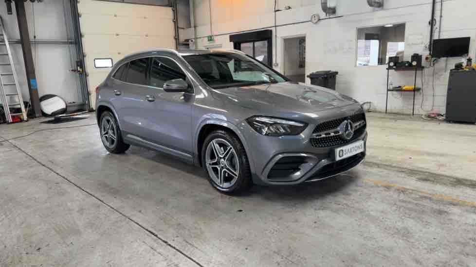 More views of Mercedes-Benz GLA