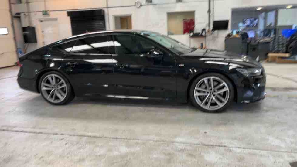 More views of Audi A7
