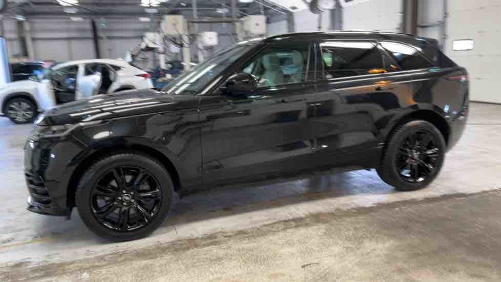 More views of Land Rover Range Rover Velar