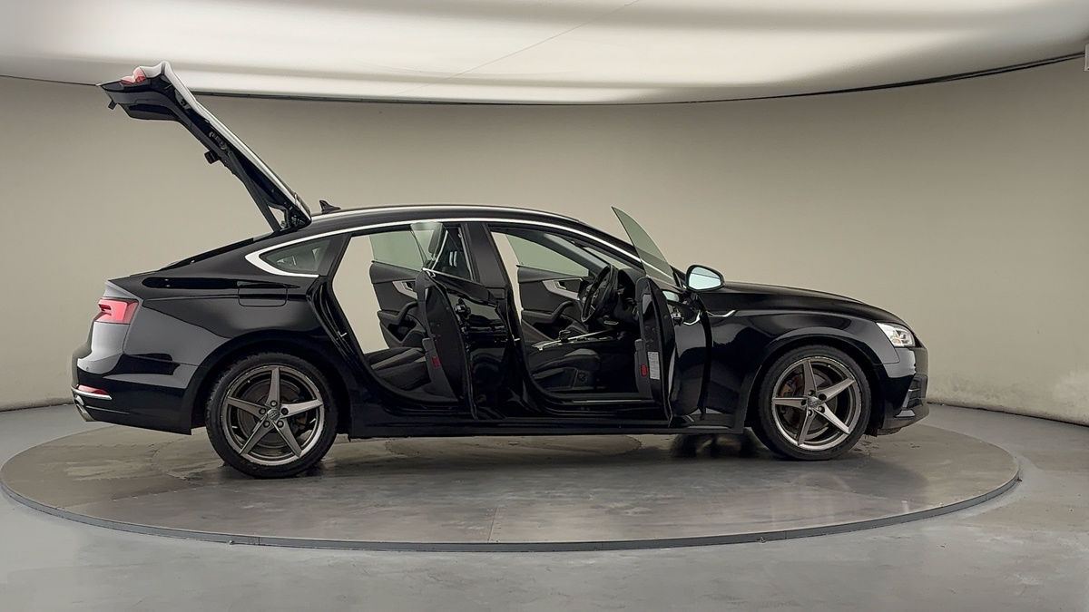 More views of Audi A5