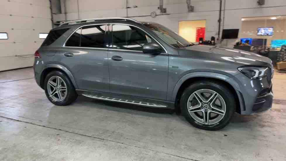 More views of Mercedes-Benz GLE