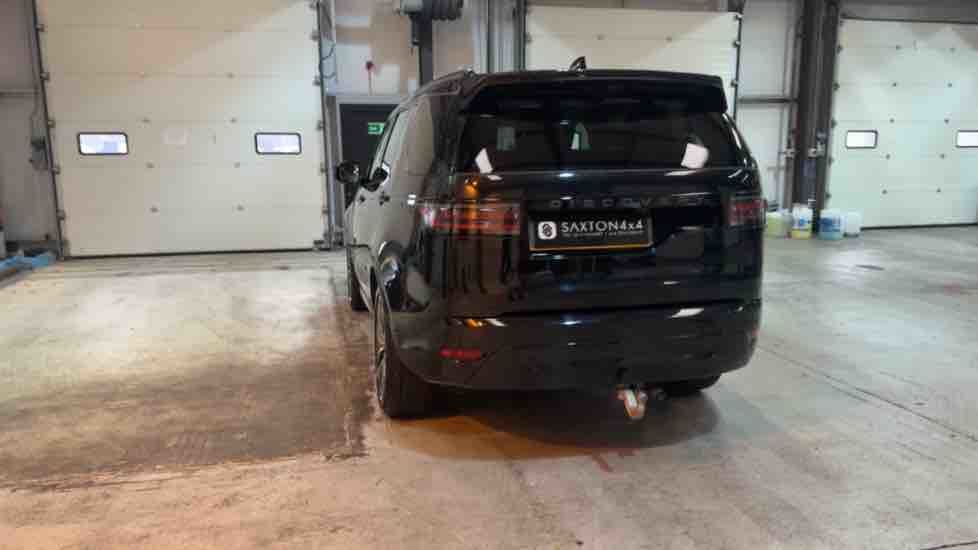 More views of Land Rover Discovery