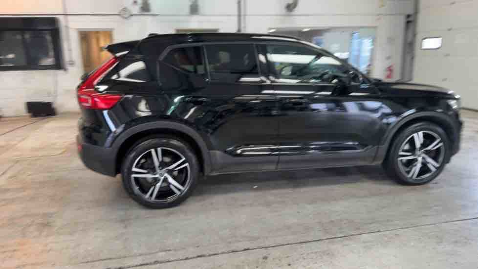 More views of Volvo XC40