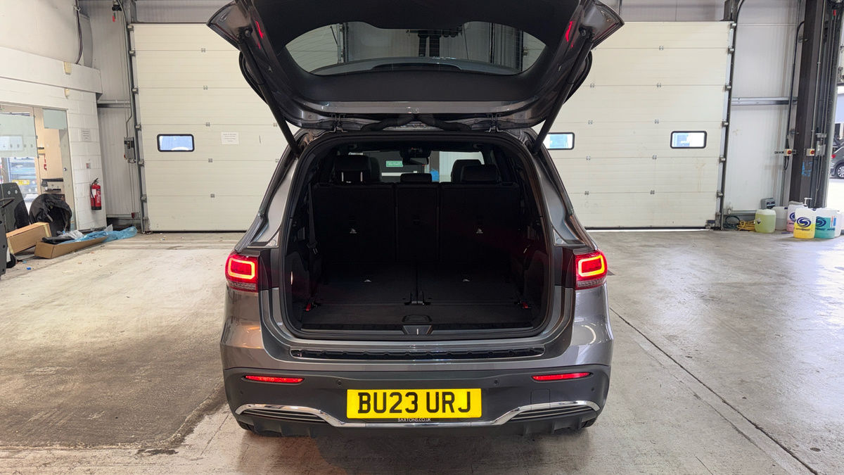Mercedes-Benz EQB Image 11