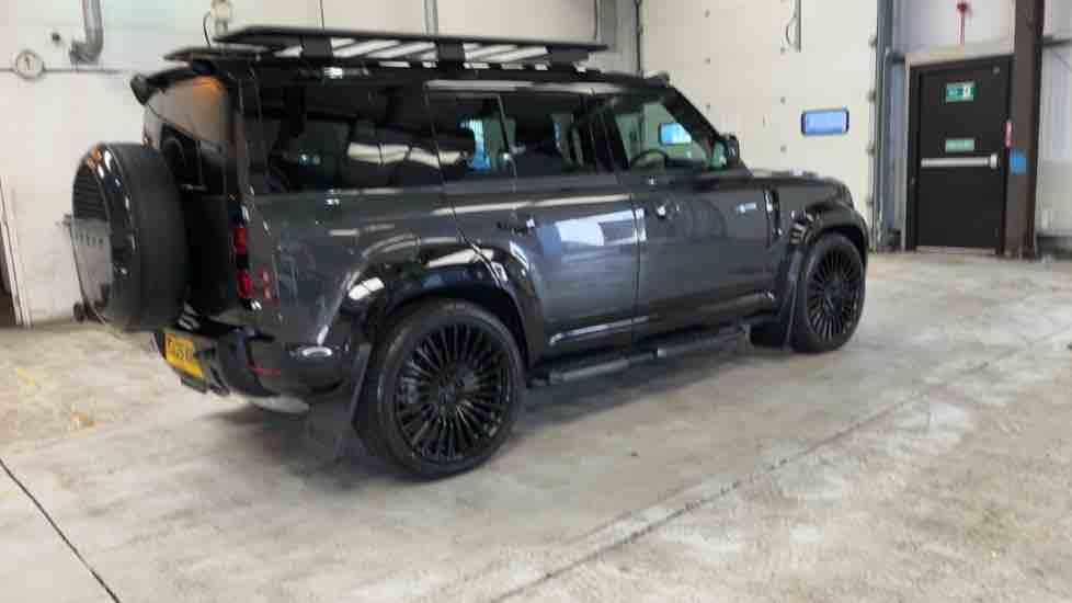 More views of Land Rover Defender 110