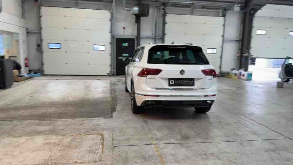 More views of Volkswagen Tiguan