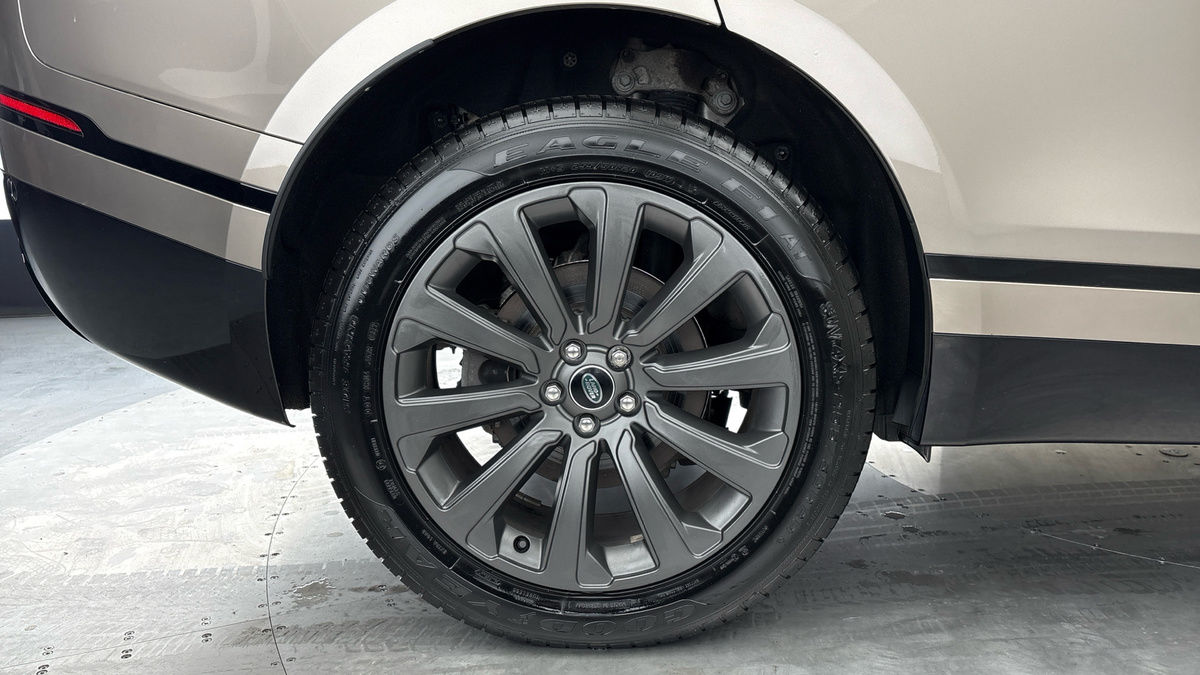 Land Rover Range Rover Velar Image 10