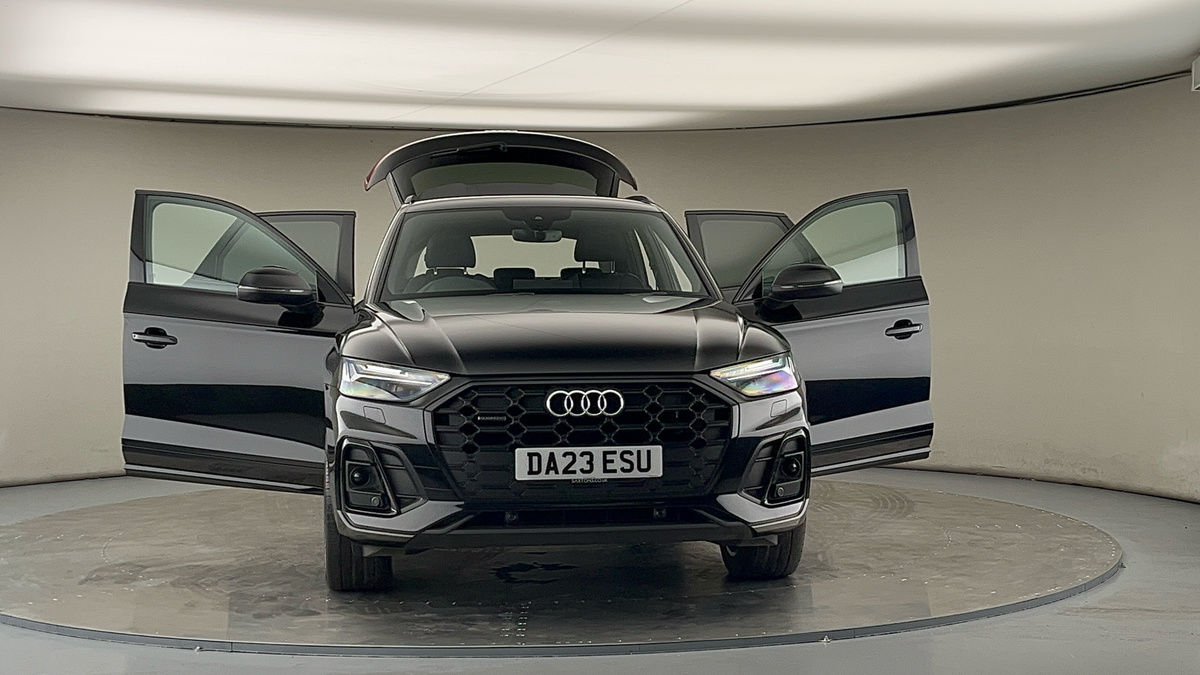 More views of Audi Q5