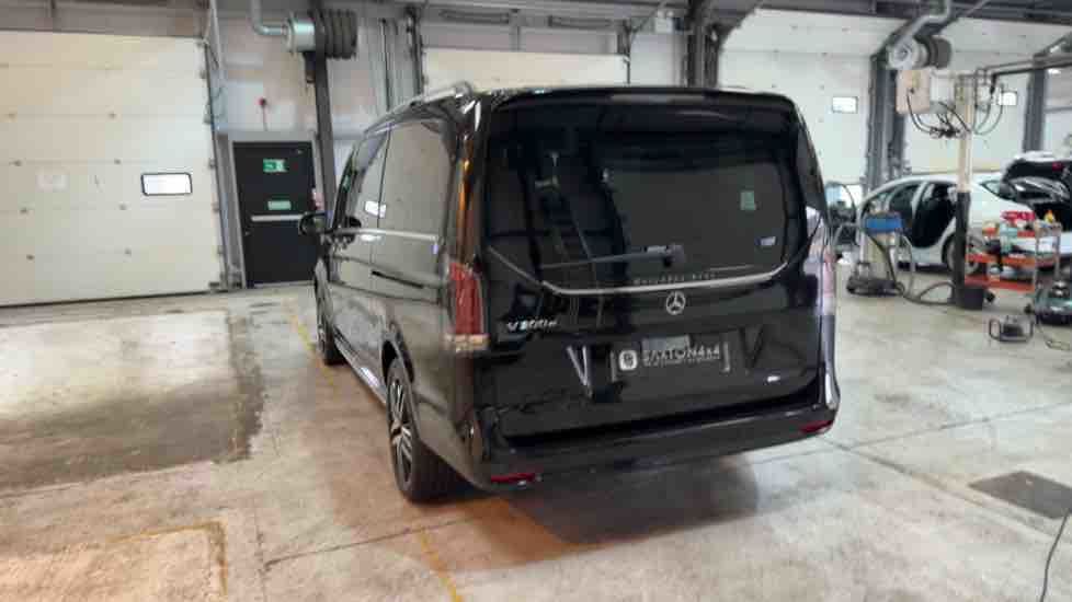 More views of Mercedes-Benz V Class