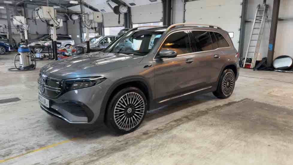More views of Mercedes-Benz EQB