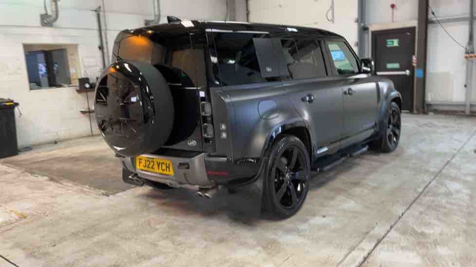 More views of Land Rover Defender 110