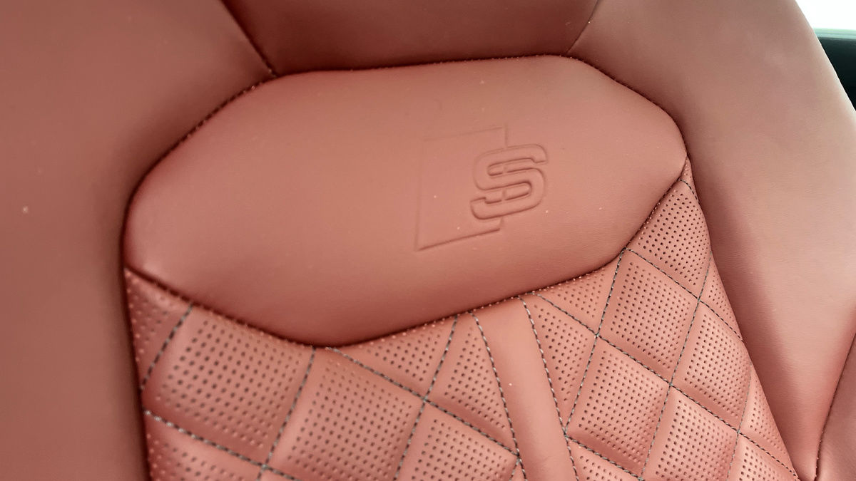 Audi SQ7 Image 26