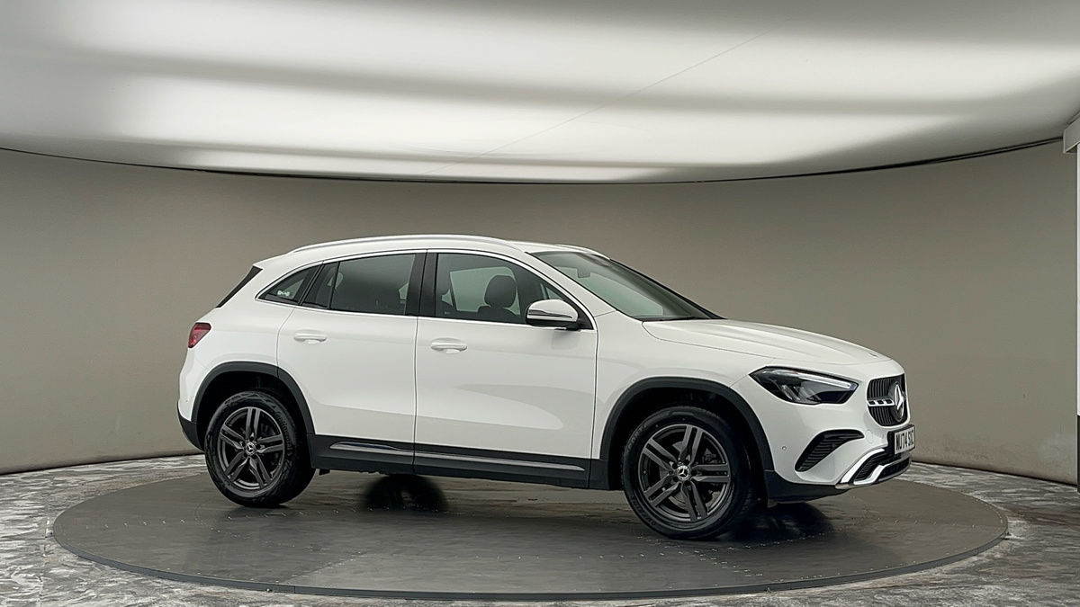 More views of Mercedes-Benz GLA