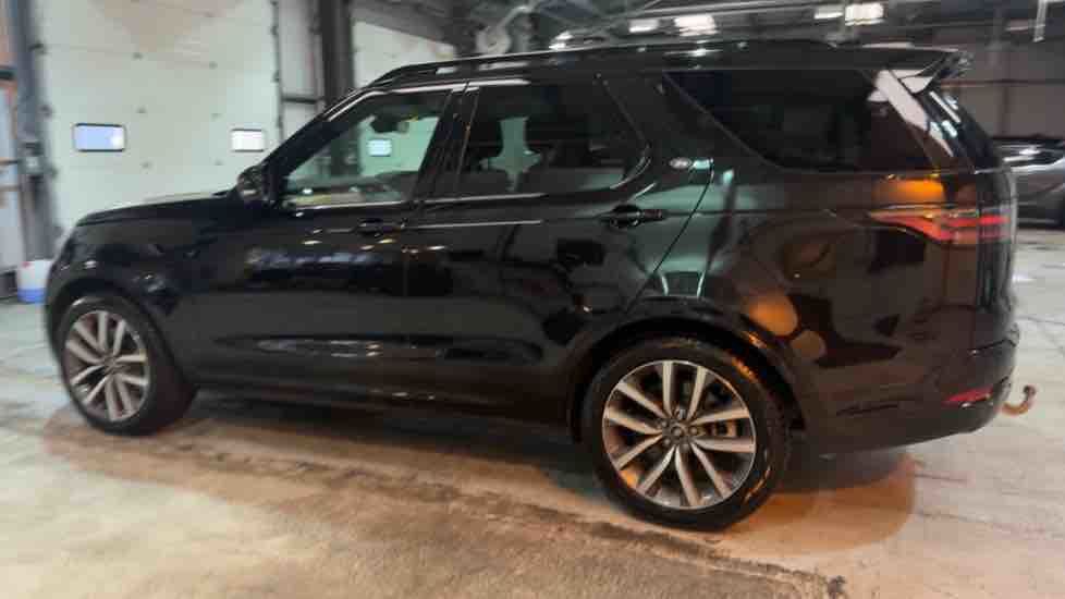 More views of Land Rover Discovery