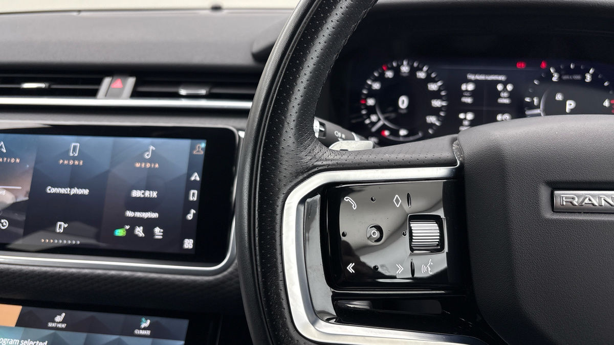 Land Rover Range Rover Velar Image 13