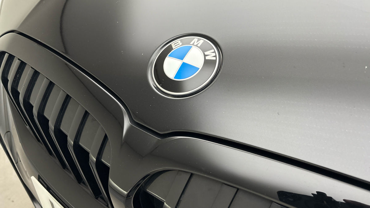 BMW 3 Series Image 24