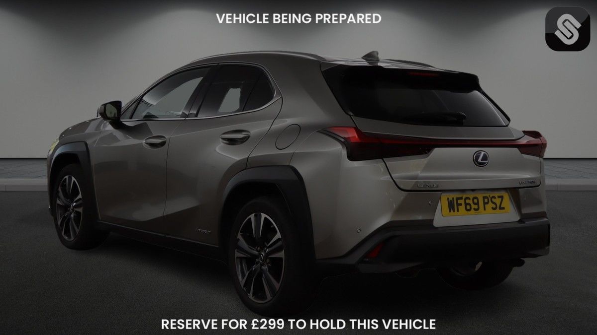 Lexus UX Image 3