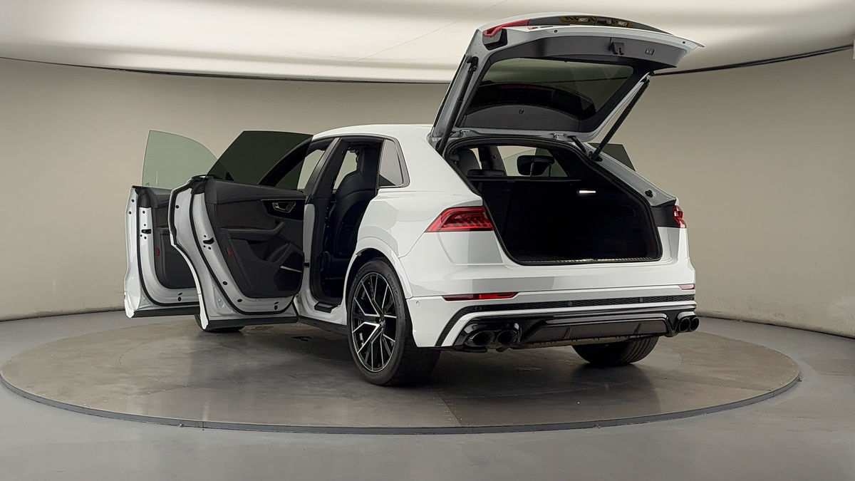 Audi Q8 Image 23
