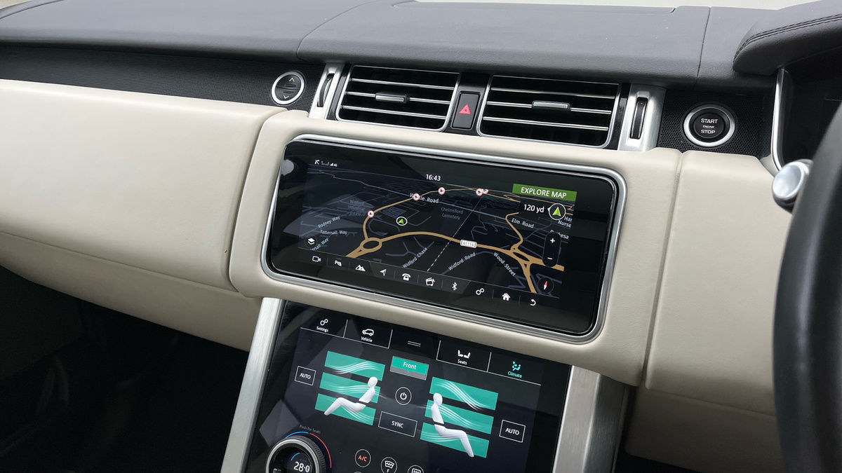 Land Rover Range Rover Image 17