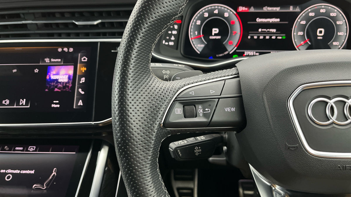 Audi Q7 Image 13