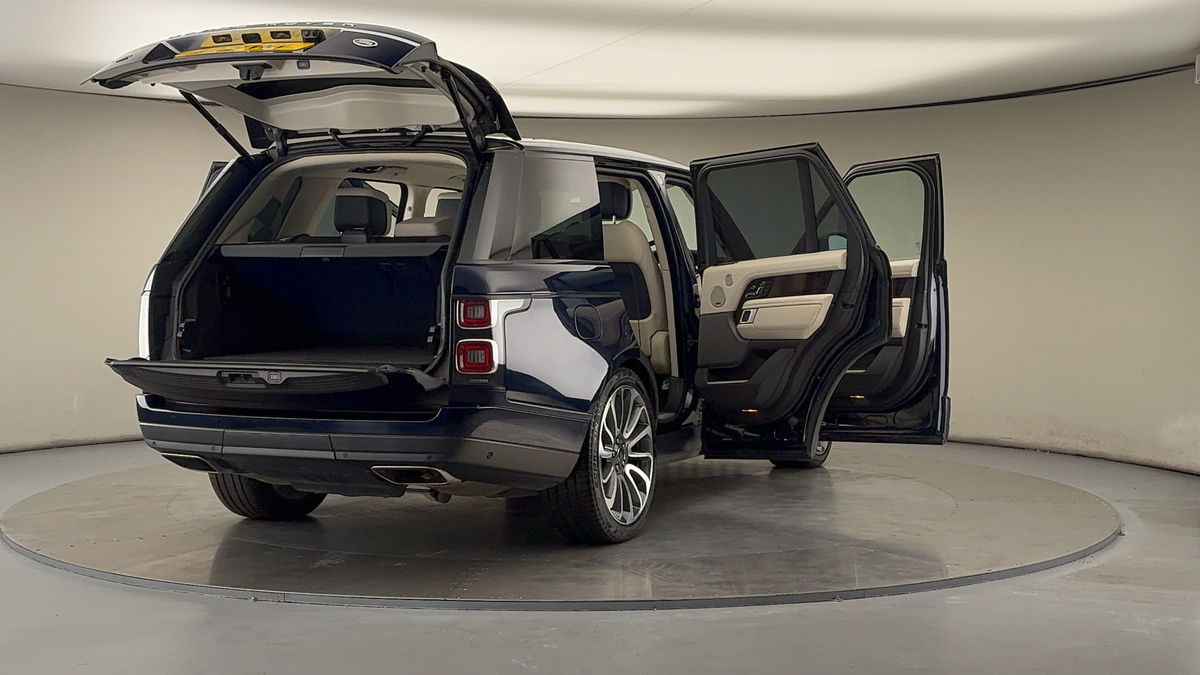 More views of Land Rover Range Rover